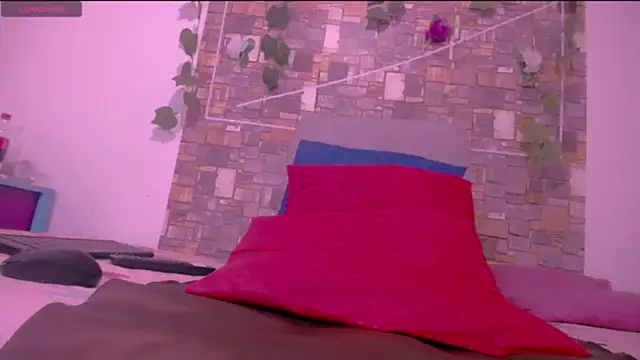 CrazyRousex online show from 09-19-25, 03:13