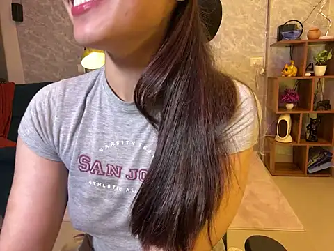 Snapshot of MidnightFlame chatting on 01-09-25, 10:20 MidnightFlame online show from 01-09-25, 10:20