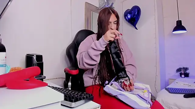 angel hardy dl online show from 02-04-25, 12:11