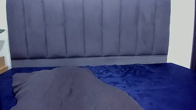 Stefanny Taylor  online show from 12-17-24, 02:12