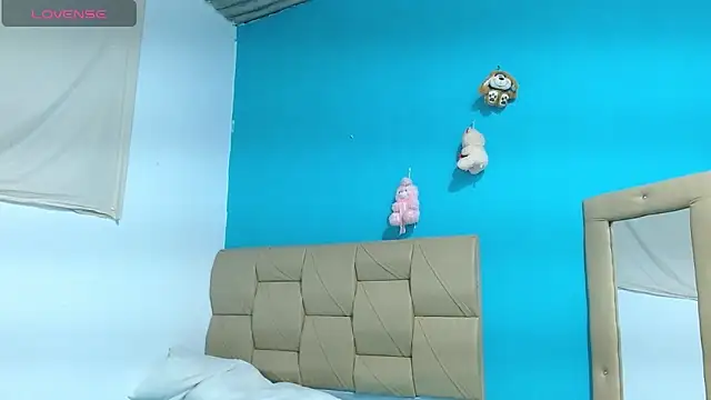 Stefanny Taylor  online show from 01-28-25, 01:39