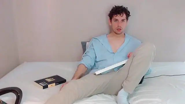 Elio555 online show from 01-12-25, 04:50