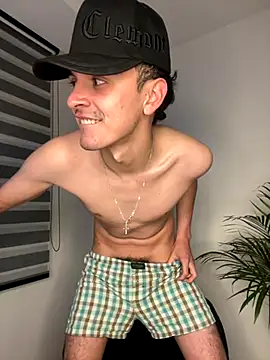 Snapshot of bastia_noooo chatting on 10-24-25, 09:38 bastia noooo online show from 10-24-25, 09:38