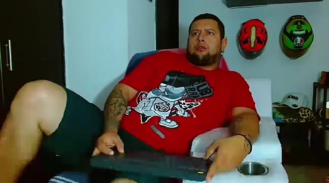 Snapshot of Michaell_Myerss_ chatting on 02-27-25, 02:21 Michaell Myerss  online show from 02-27-25, 02:21