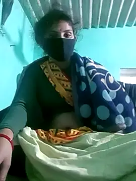 Snapshot of Hotsarina chatting on 01-24-25, 12:09 Hotsarina online show from 01-24-25, 12:09