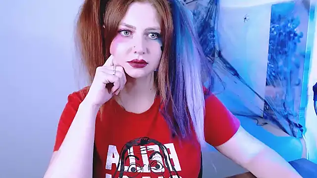 Lizzy Love online show from 10-31-25, 11:55