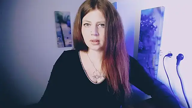 Lizzy Love online show from 04-16-26, 06:52