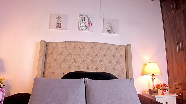 allisson m online show from 04-15-26, 12:12