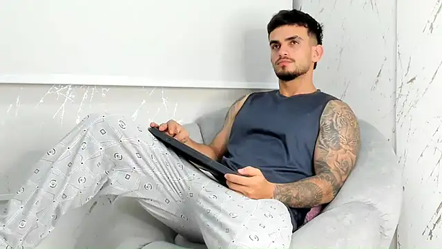 Ricardogo19 online show from 04-03-26, 03:54