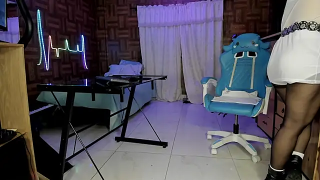 Cristina Vanegas631 online show from 11-12-25, 12:44