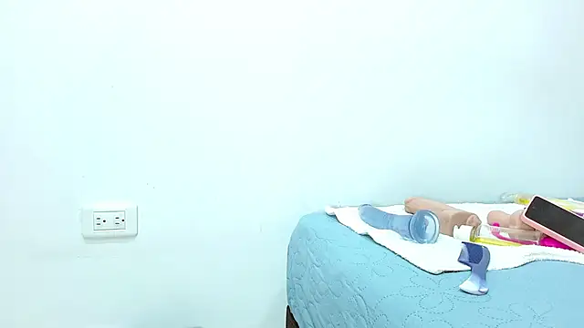 Snapshot of JuanitaDelMar chatting on 02-14-25, 08:10 JuanitaDelMar online show from 02-14-25, 08:10