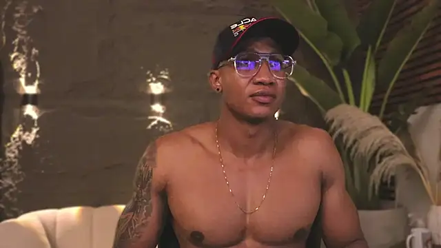 Logan Varela online show from 02-18-25, 11:08