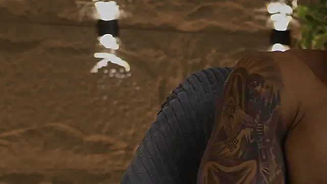 Logan Varela online show from 01-05-26, 05:27