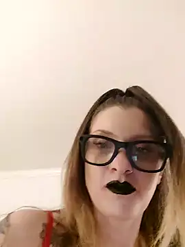 amorebunny online show from 11-14-25, 09:08