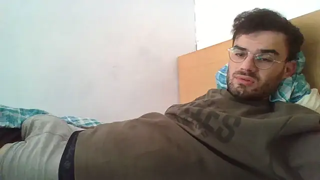 erikamavrik online show from 12-18-25, 08:42