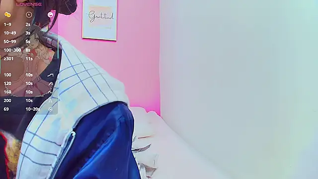 yourcuteneighbourr online show from 02-11-25, 03:08