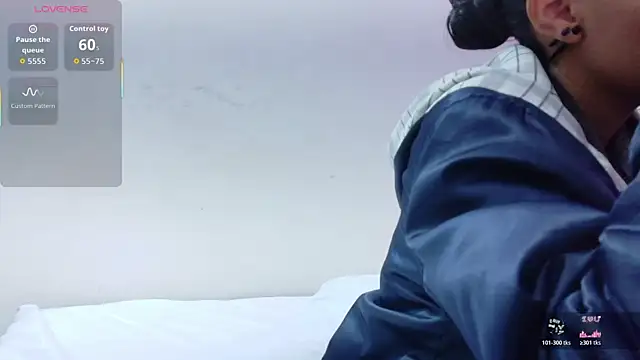 yourcuteneighbourr online show from 11-13-25, 02:54