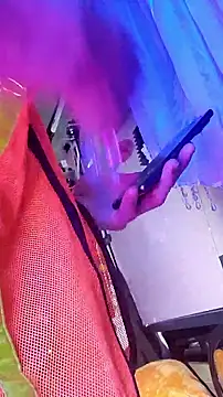 gurlnips online show from 09-20-25, 10:05