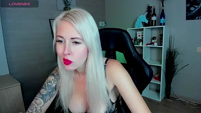 Mermaid N online show from 09-30-25, 01:32