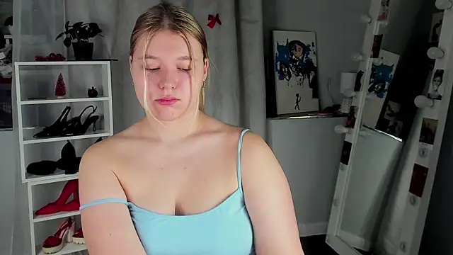 Rebecca Kelly online show from 01-09-26, 02:36