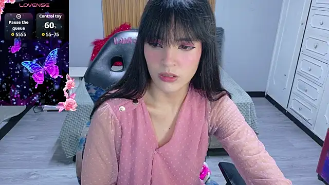 Snapshot of sailor_moon07 chatting on 01-14-26, 03:56 sailor moon07 online show from 01-14-26, 03:56