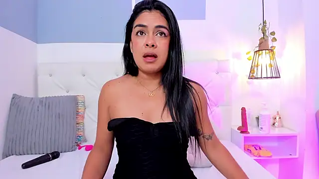 Snapshot of hannah_gray chatting on 03-21-25, 03:02 hannah gray online show from 03-21-25, 03:02