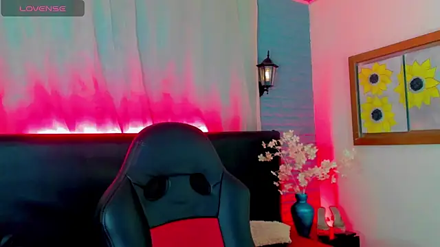Snapshot of Nikita_Gers chatting on 01-17-25, 03:12 Nikita Gers online show from 01-17-25, 03:12