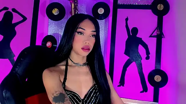 Snapshot of Nikita_Gers chatting on 09-30-25, 10:48 Nikita Gers online show from 09-30-25, 10:48