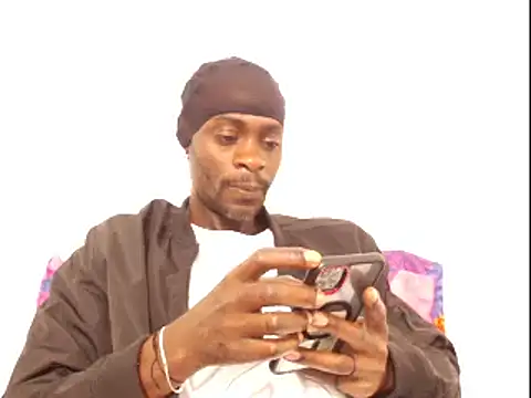 Snapshot of phillip-hot chatting on 12-30-24, 12:42 phillip-hot online show from 12-30-24, 12:42