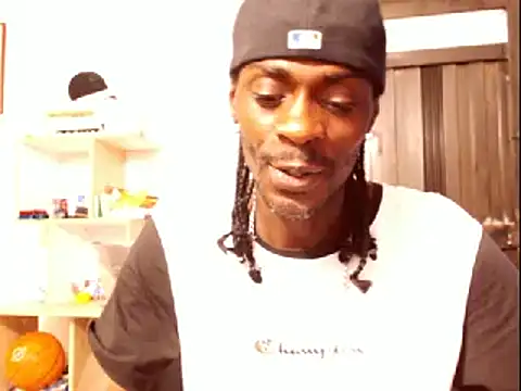 Snapshot of phillip-hot chatting on 01-24-25, 03:54 phillip-hot online show from 01-24-25, 03:54