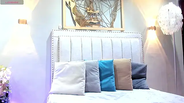 Miranda doll  online show from 03-18-26, 12:08