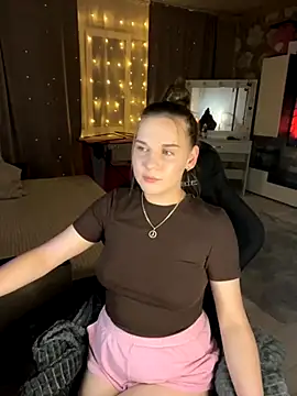 Lexi noah online show from 11-26-25, 09:27