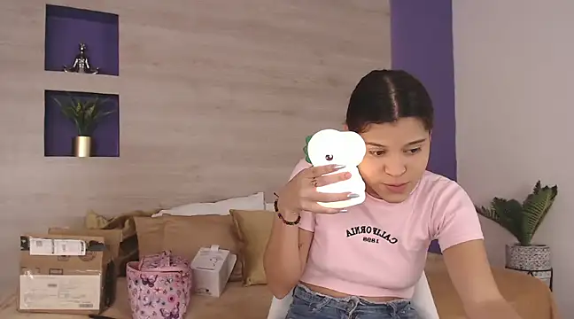 nami hot04 online show from 01-17-25, 08:55