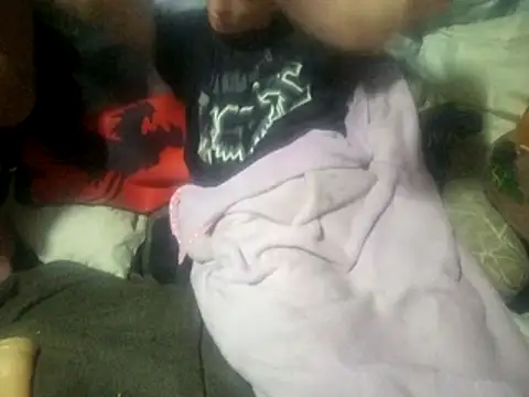 AwesomeUs online show from 04-24-26, 01:08