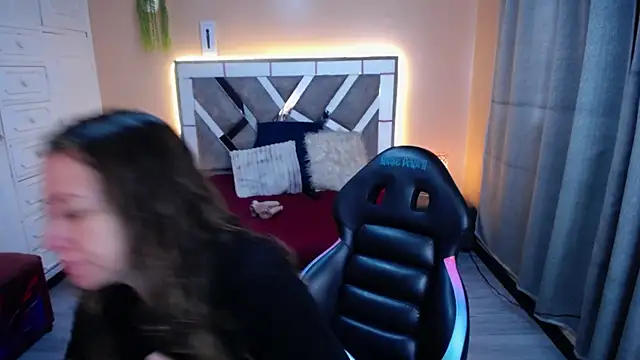 miss hanna07 online show from 02-24-25, 12:26