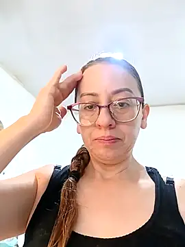 miss hanna07 online show from 04-14-26, 02:23