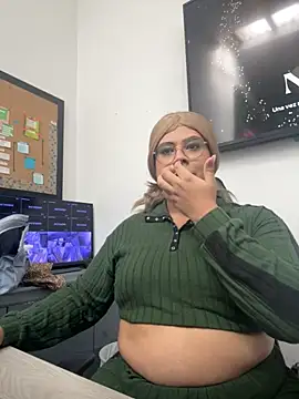 Snapshot of Tom_Silver__ chatting on 11-08-25, 01:55 Tom Silver online show from 11-08-25, 01:55