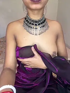 Snapshot of Hot-sexy222 chatting on 12-17-24, 09:17 Hot-sexy222 online show from 12-17-24, 09:17