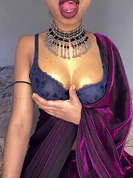 Snapshot of Hot-sexy222 chatting on 01-05-25, 02:49 Hot-sexy222 online show from 01-05-25, 02:49