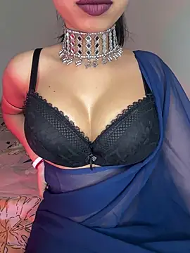 Snapshot of Hot-sexy222 chatting on 02-07-25, 10:19 Hot-sexy222 online show from 02-07-25, 10:19