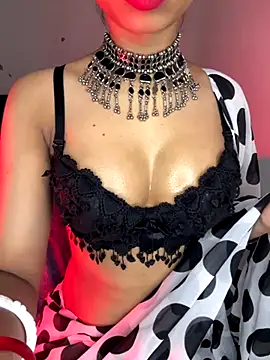 Snapshot of Hot-sexy222 chatting on 10-19-25, 01:28 Hot-sexy222 online show from 10-19-25, 01:28