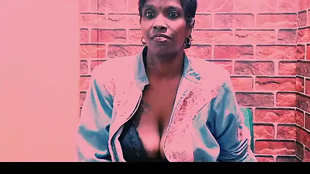 Snapshot of Fuckable_Nasty_MILF chatting on 06-17-26, 03:42 Fuckable Nasty MILF online show from 06-17-26, 03:42