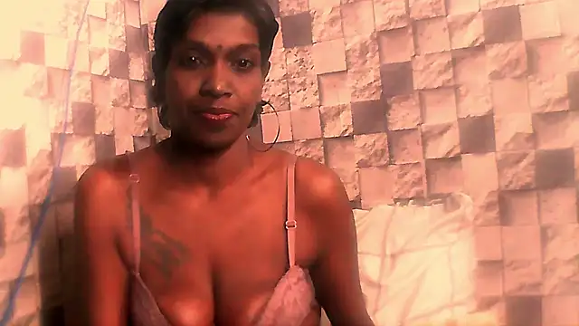 Snapshot of Fuckable_Nasty_MILF chatting on 07-01-26, 03:34 Fuckable Nasty MILF online show from 07-01-26, 03:34