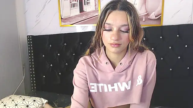 Laurita b online show from 01-15-25, 03:50