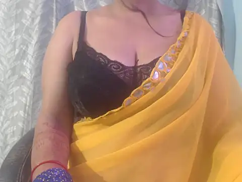 Snapshot of cute-priy chatting on 10-12-25, 06:34 cute-priy online show from 10-12-25, 06:34