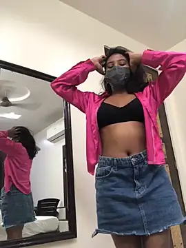 Snapshot of sona-877 chatting on 02-28-25, 09:01 sona-877 online show from 02-28-25, 09:01