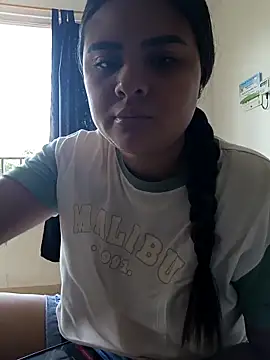 sexy-latin10 online show from 04-23-26, 01:24