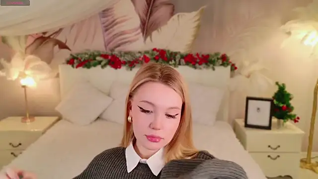 AliceMorr online show from 12-18-24, 08:20