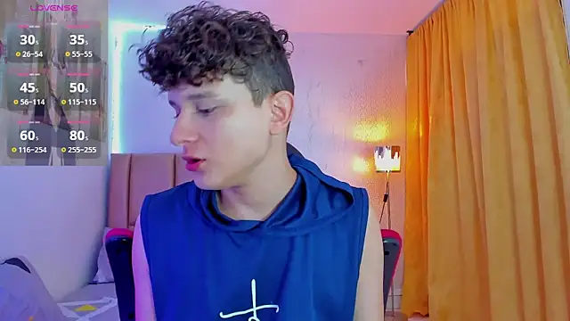 Snapshot of Nathan_Bluee chatting on 12-22-24, 02:16 Nathan Bluee online show from 12-22-24, 02:16