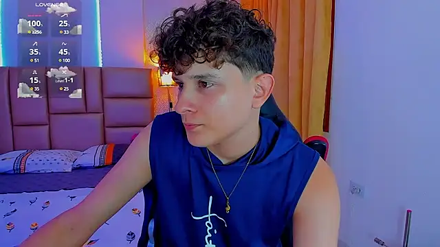 Snapshot of Nathan_Bluee chatting on 02-20-25, 05:18 Nathan Bluee online show from 02-20-25, 05:18